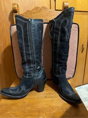 Double D Ranch by Old Gringo Black Suede Western Knee-High Heeled Boots